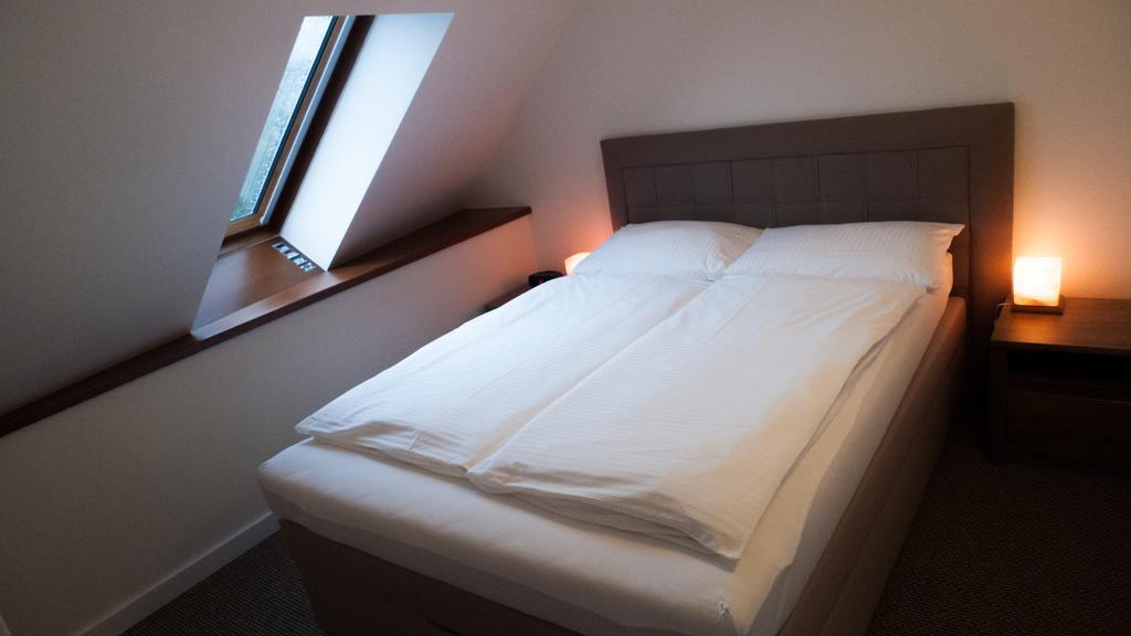 A7 Apartments Комарно Екстер'єр фото
